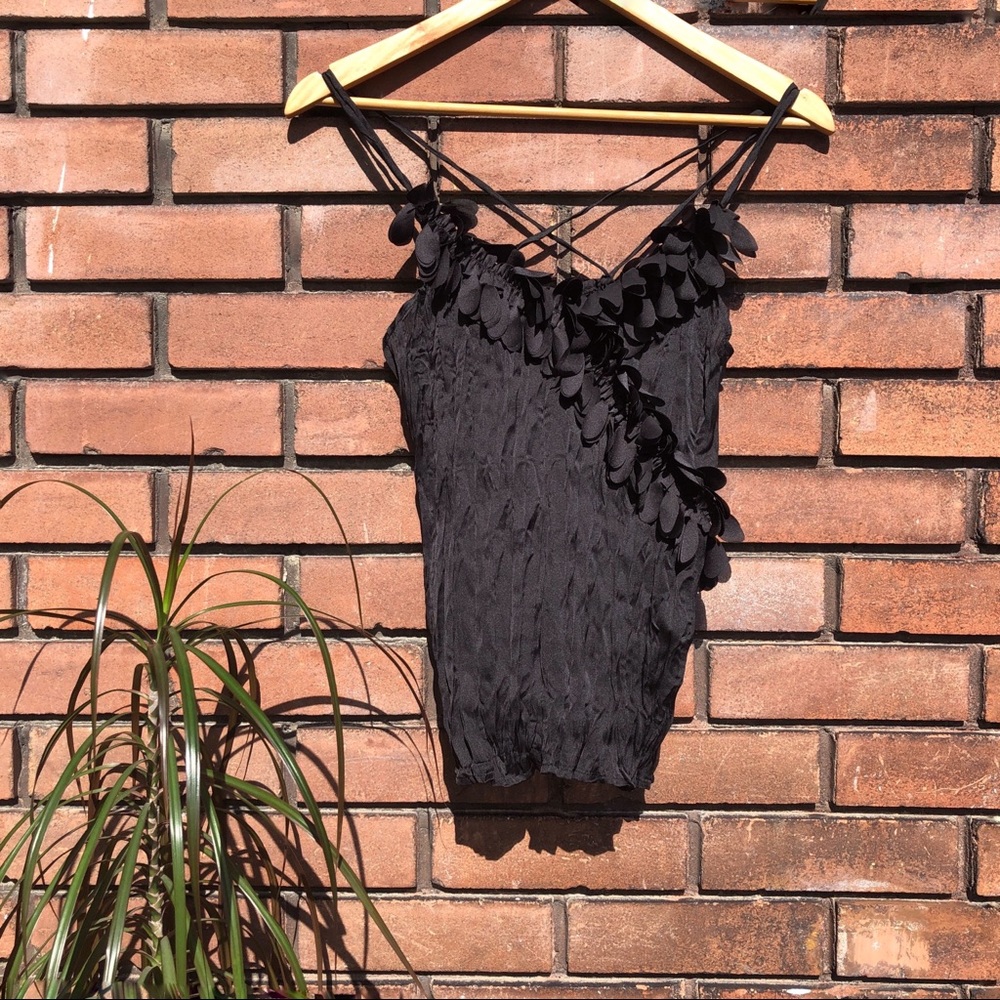 LAPIS GIRL Cute black wrinkly stretchy top NWOT